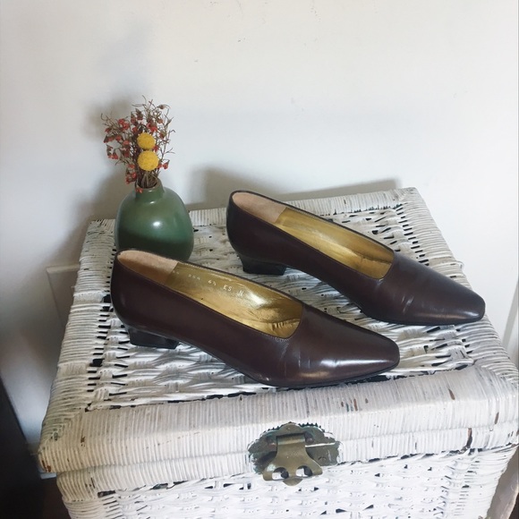Vintage Escada block heels with square toe - Picture 3 of 4